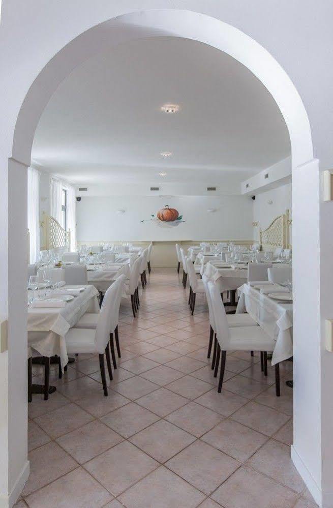 Hotel La Settima Luna Savudrija Bagian luar foto